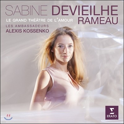 Sabine Devieilhe :  Ƹ (Rameau: Le Grand Theatre de l'Amour)  