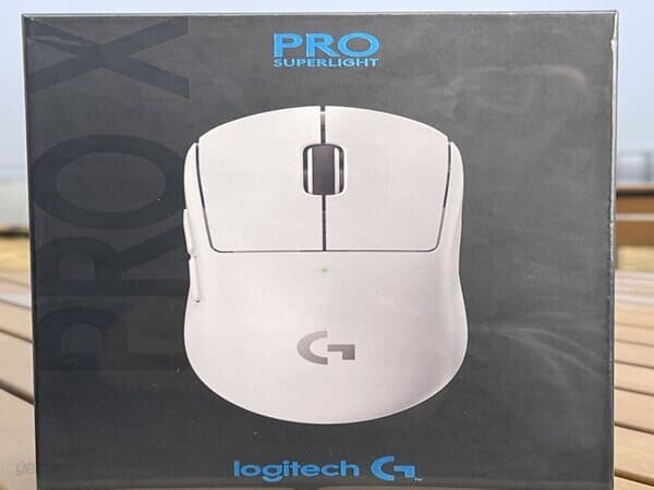 프로 로지텍 Pro X SuperLight 무선 게이밍 마우스 화이트