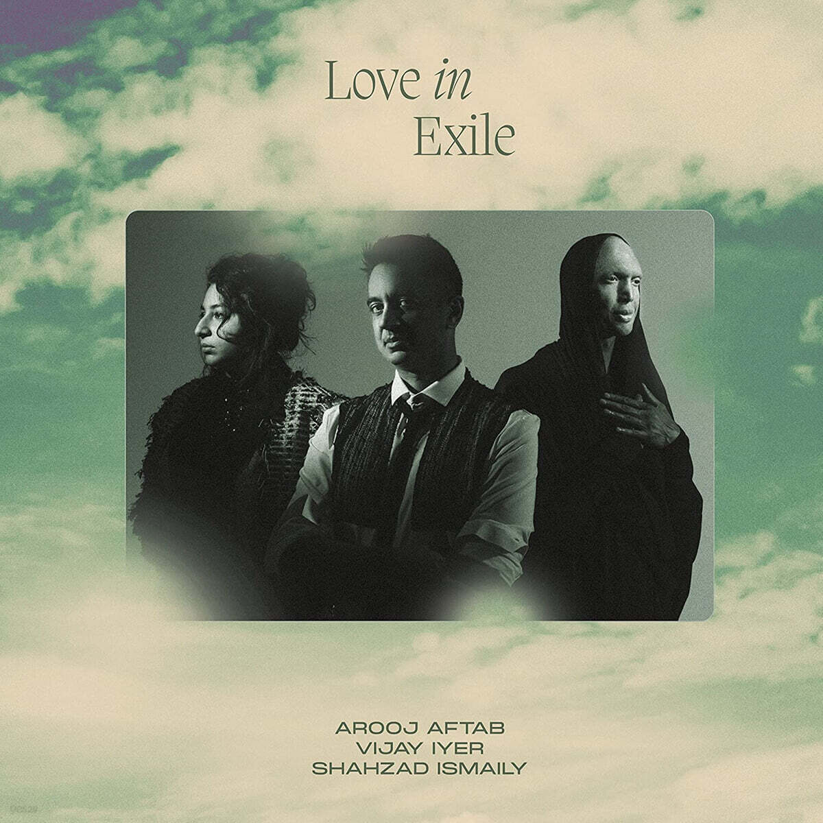 Arooj Aftab / Vijay Iyer / Shahzad Ismaily (아루즈 아프타브 / 비제이 예어 / 샤파드 이스마일리) - Love In Exile [2LP]