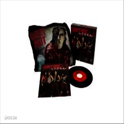 Quiet Riot - Cum On Feel The Noize/Run For Cover (Ltd. Ed)(Collector's Ed)(Picture Sleeve)(T-Shirt Size Large)(7" Vinyl)(Single)(LP)(Boxset)