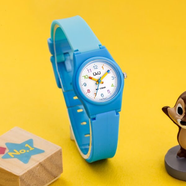 큐앤큐 V28A-004VY 심플 미니 블루 어린이 여성 패션 방수 손목시계