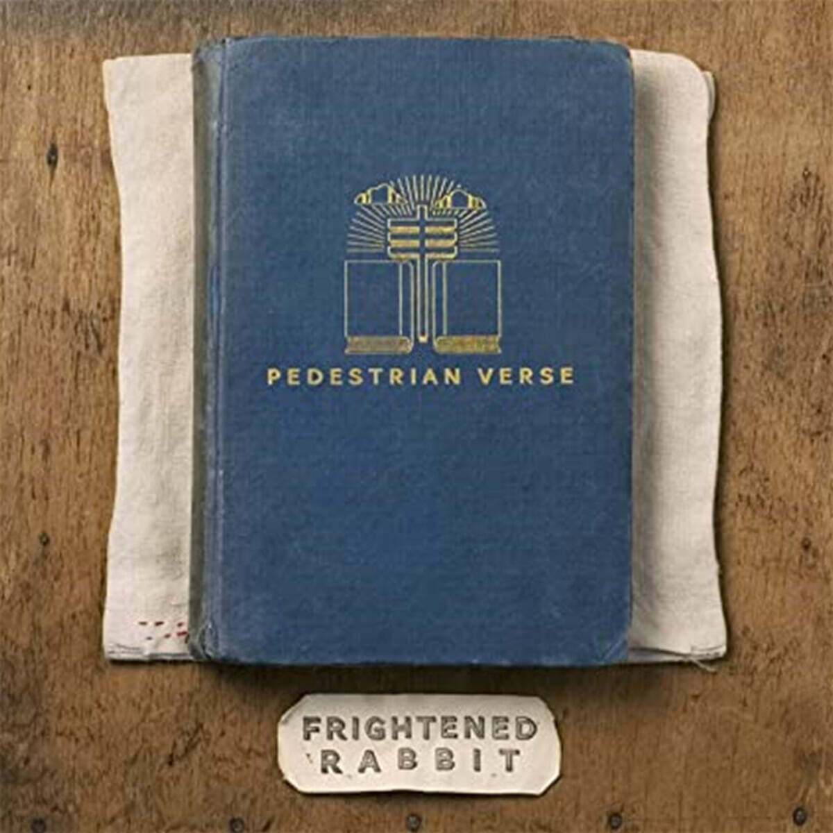 Frightened Rabbit (프라이튼드 래빗) - Pedestrian Verse