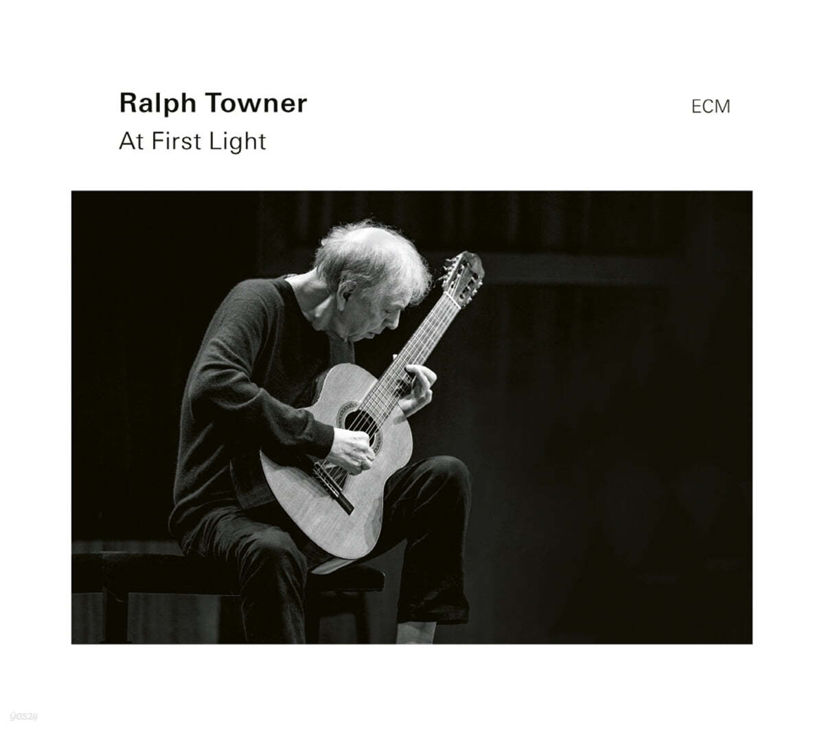 Ralph Towner (랠프 타우너) - At First Light [LP]
