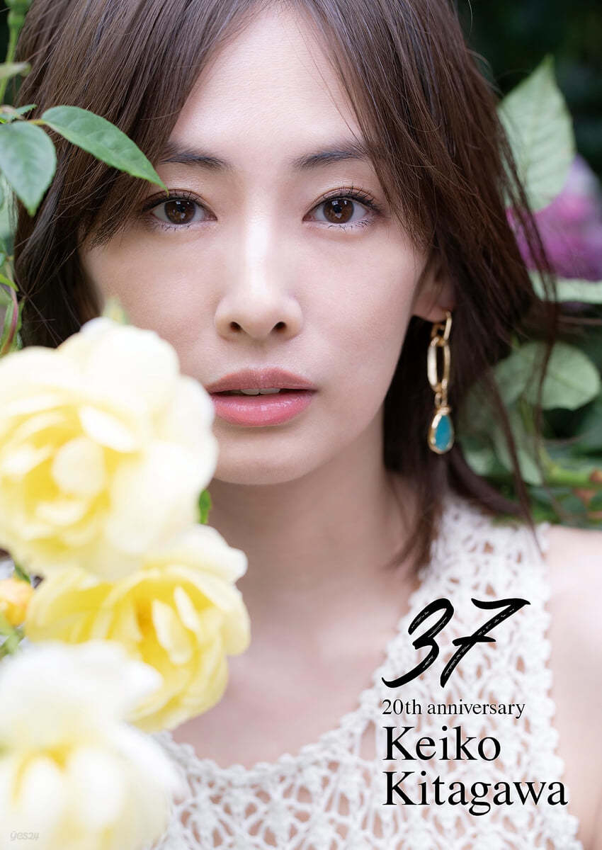 北川景子 寫眞集『「37」20th anniversary』