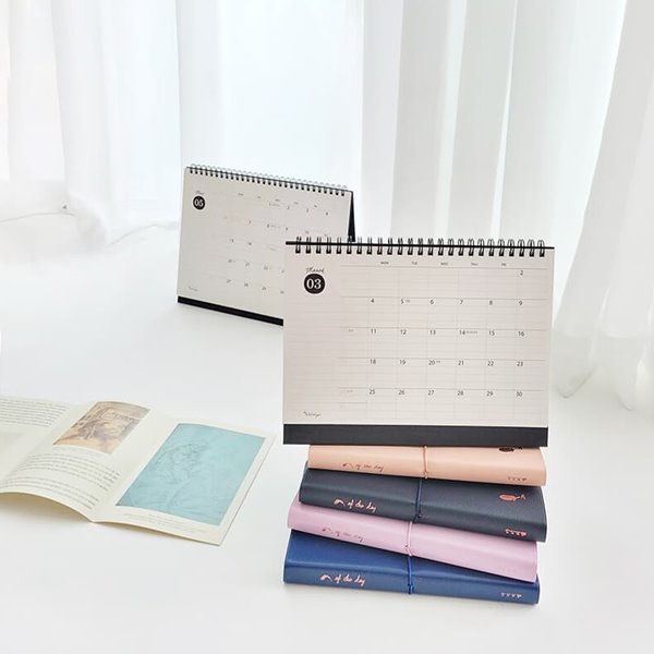 아이씨엘 Desk Scheduler Calendar 2024