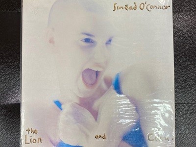 [LP] 시네이드 오코너 - Sinead O'Connor - The Lion And The Cobra LP [미개봉] [EMI계몽사-라이센스반]