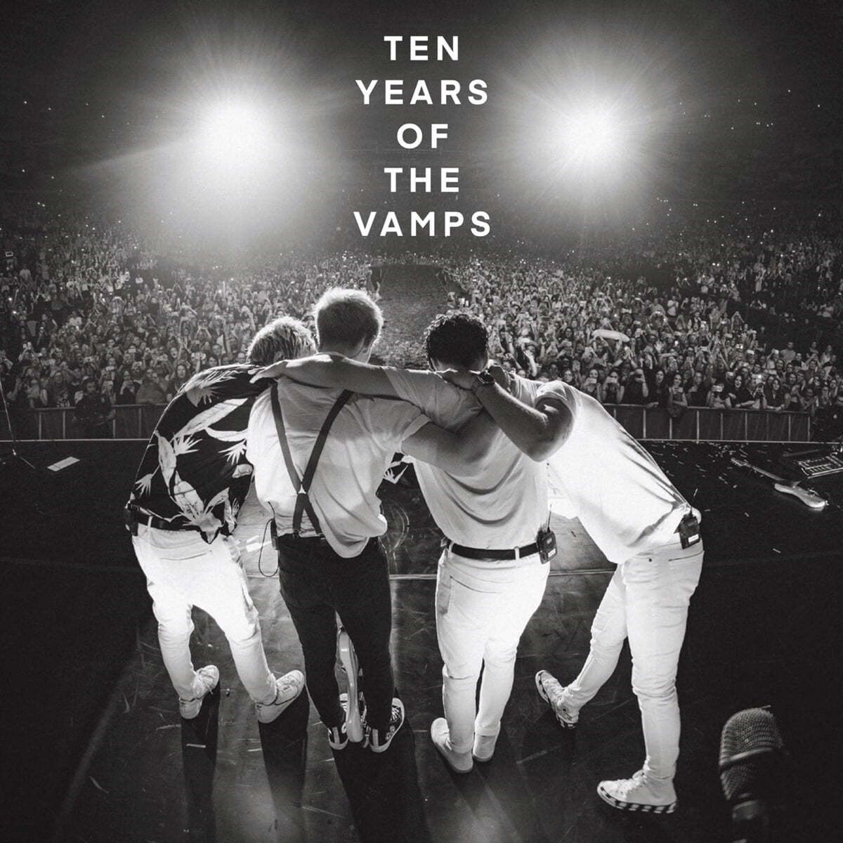 The Vamps (더 뱀프스) - Ten Years Of The Vamps [CD+잡지] 