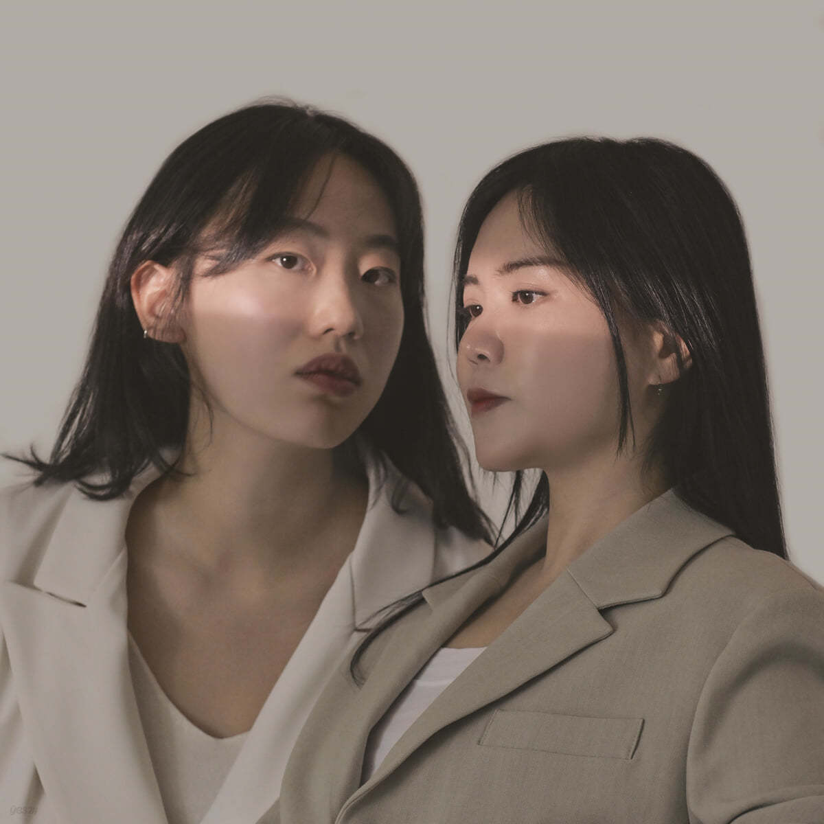 Mia & Yeore (미아 & 여레) - Eutopia