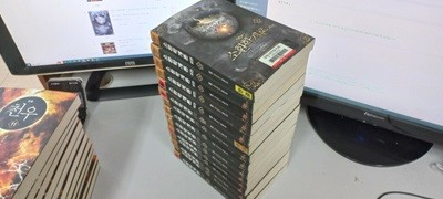 소환학개론1-10 + 외전1-5 총15권 완결 (중고특가 16500원/ 실사진 첨부) 코믹갤러리