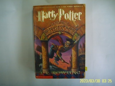 J. K. ROWLING / SCHOLASTIC / HARRY POTTER and the SORCERERS STONE -사진. 꼭상세란참조