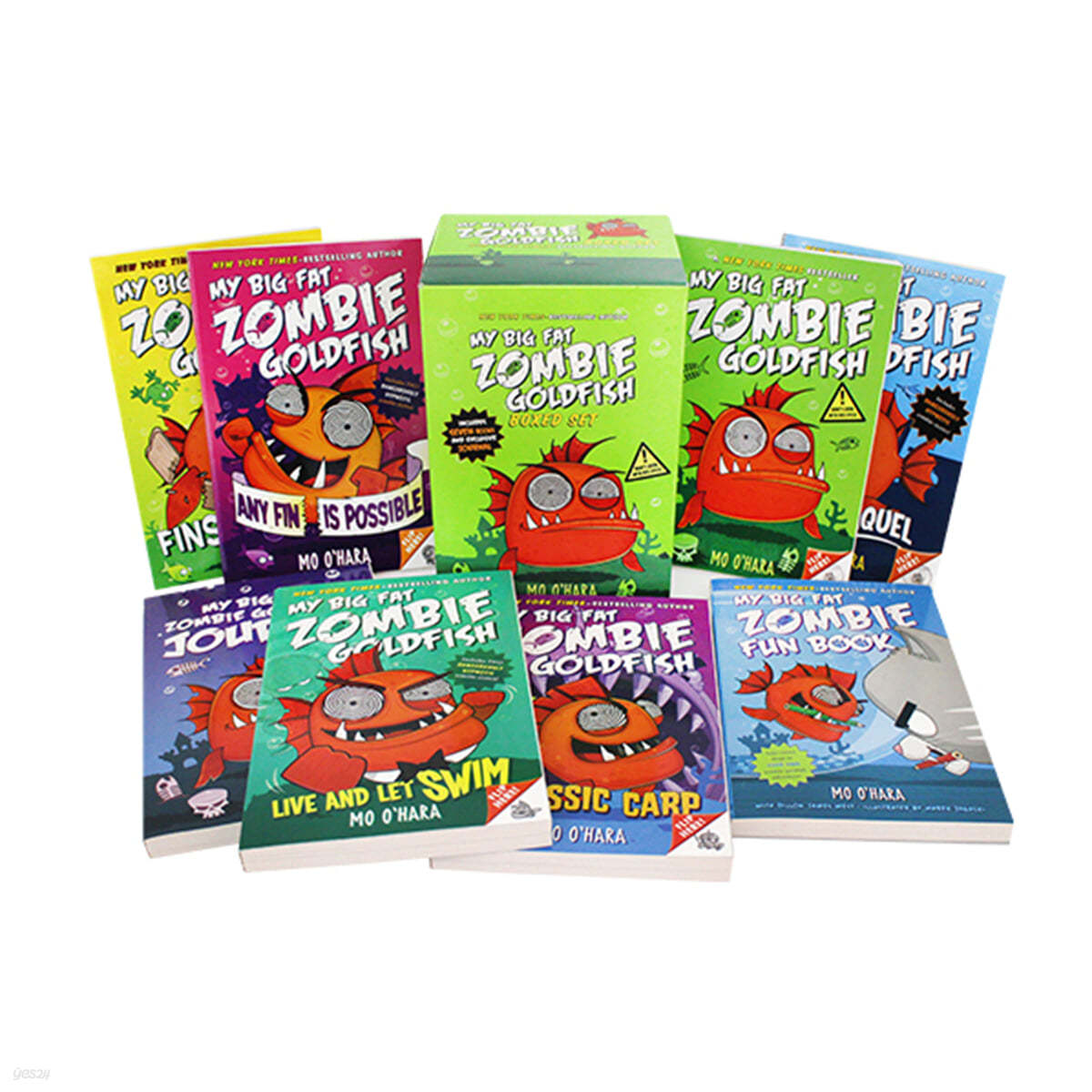 My Big Fat Zombie Goldfish Boxed Set (Includes 7 Books and Exclusive Journal) 