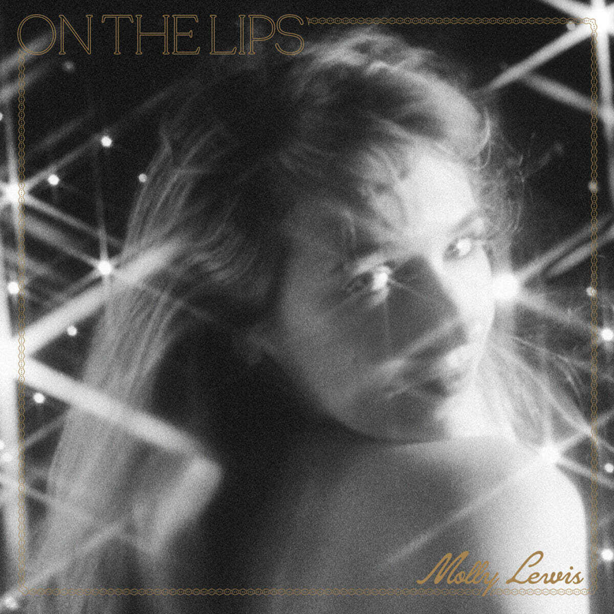 Molly Lewis (몰리 루이스) - On The Lips