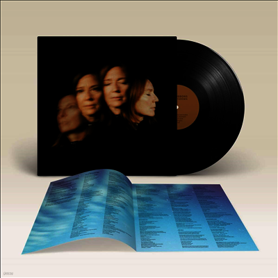 Beth Gibbons — Lives Outgrown 앨범 커버