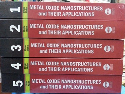 Metal oxide nanostructures and their applications (전5권세트)