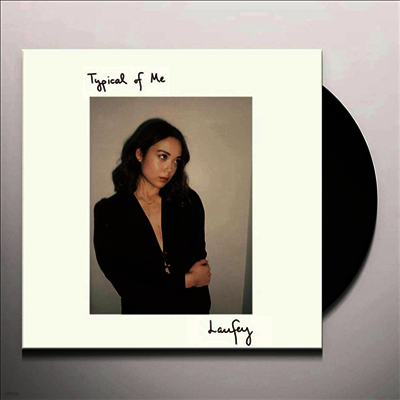 Laufey — Typical Of Me (EP) 앨범 커버