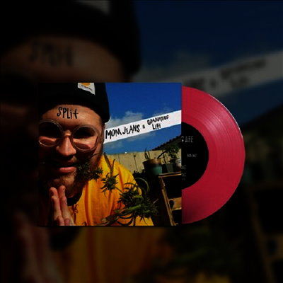 Mom Jeans. — Mom Jeans. / Graduating Life 앨범 커버