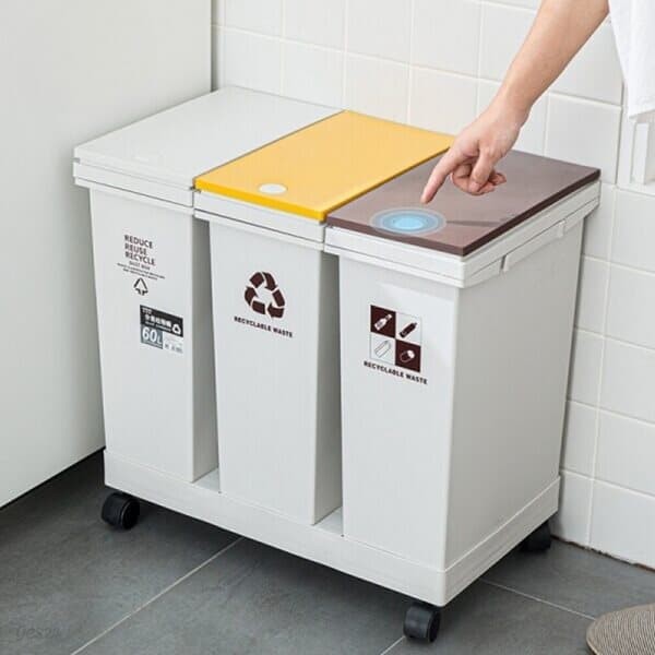 재활용품 쓰레기통 이동식 분리수거함 틈새 휴지통