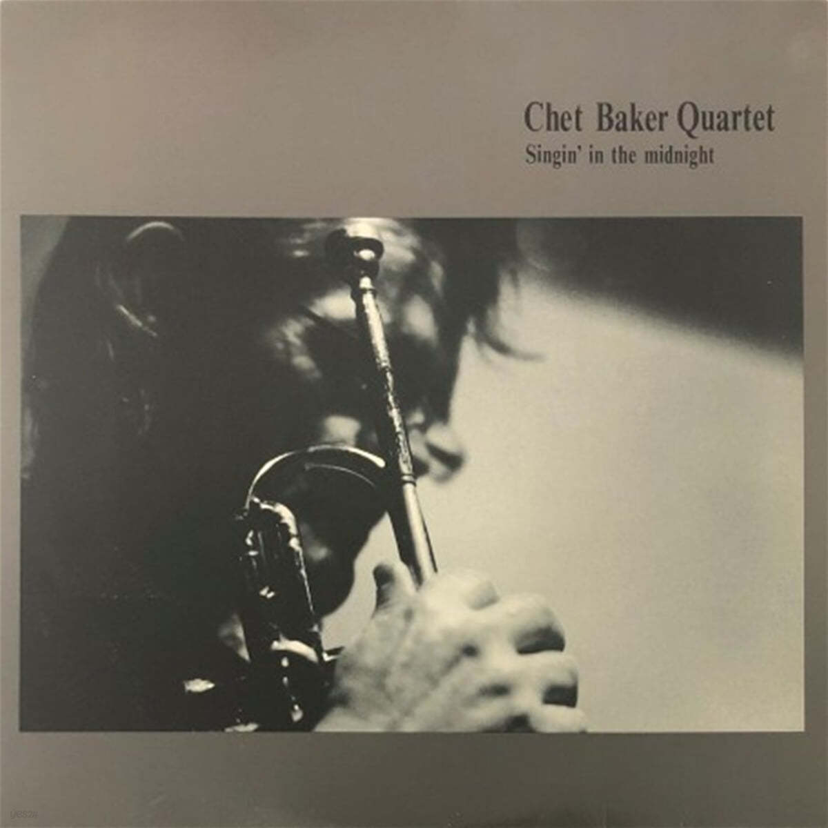 Chet Baker (쳇 베이커) - Singin&#39; In The Midnight [투명 컬러 LP]