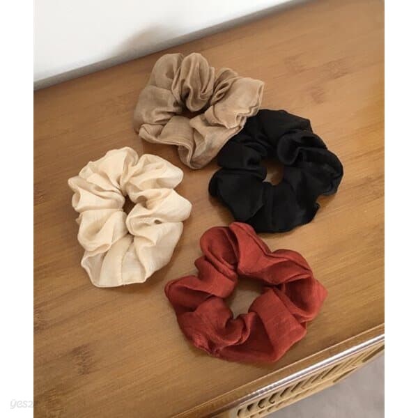 romantic scrunchie