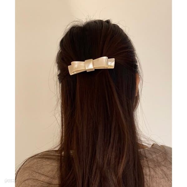 cream ribbon hair pin