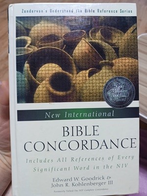 New International Bible Concordance: Includes All References of Every Significant Word in the NIV