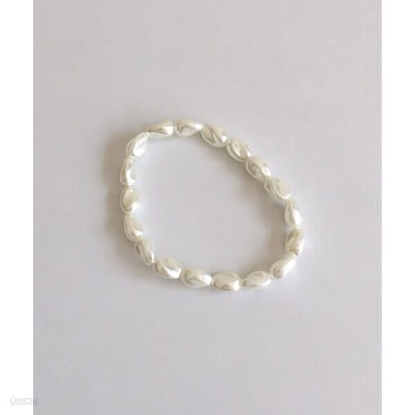 twist pearl bracelet