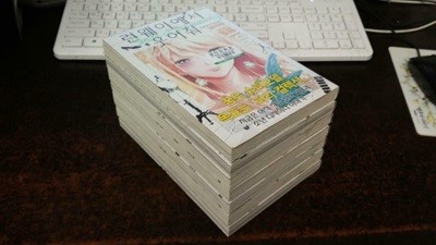 런웨이에서 웃어줘1-7 (중고특가10000원)코믹갤러리