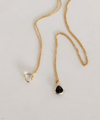 triangle cubic necklace