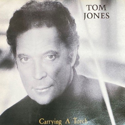 [LP] 톰 존스 - Tom Jones - Crying A Torch LP [EMI계몽사-라이센스반]