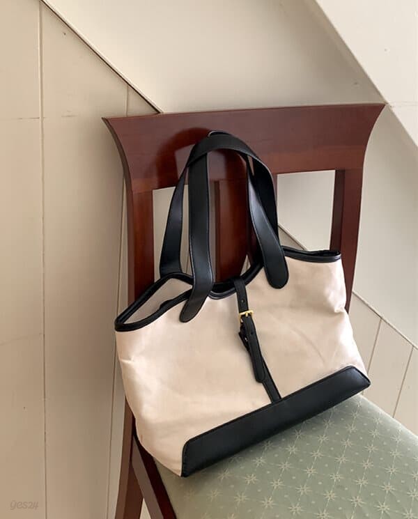 Belt book tote bag