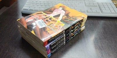 지타 1-4 완결 (중고특가 500원/ 실사진 첨부) 코믹갤러리