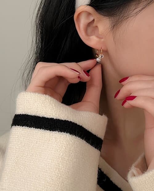 [925 Silver] Miss cubic earrings E 84
