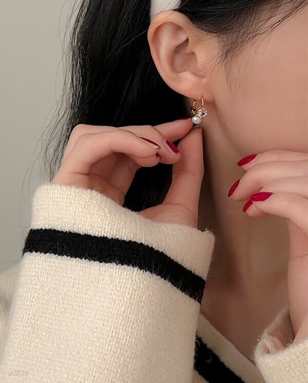 [925 Silver] Miss cubic earrings E 84