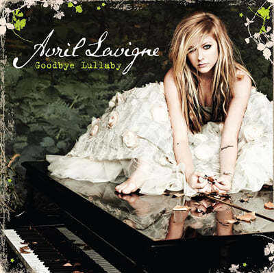 Avril Lavigne — Goodbye Lullaby 앨범 커버