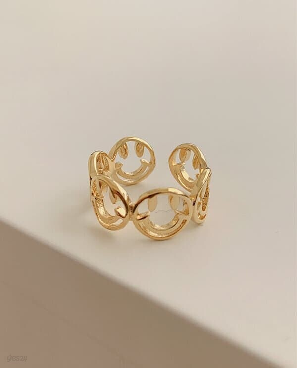 Smile ring R 69