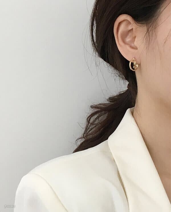 Born Earrings E 09