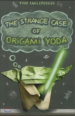 [߰-] The Strange Case of Origami Yoda. Tom Angleberger (Paperback)