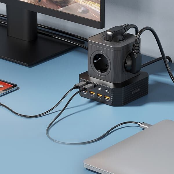 UM2 GAN 65W PD 타워형 멀티어댑터 5구 멀티탭 C타입 USB 충전기 포트 8개 UMAC-65W TOWER