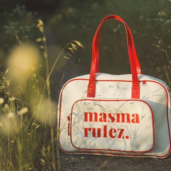 mama square pocket shoulder bag _ cream