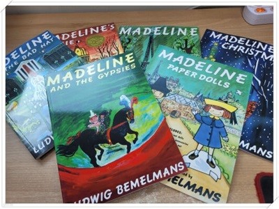 (영문)루드비히 베멀먼즈의 Madeline 시리즈 6권(Paperback) 세트.1 Madeline‘s Christmas,2 Madeline‘s R...출판사 Puffin.