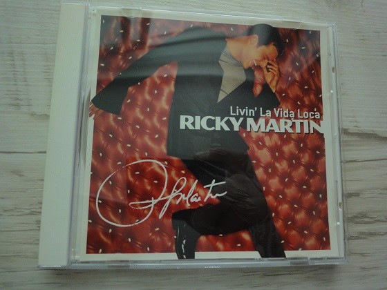 [] Ricky Martin - Livin' La Vida Loca (CD Single)