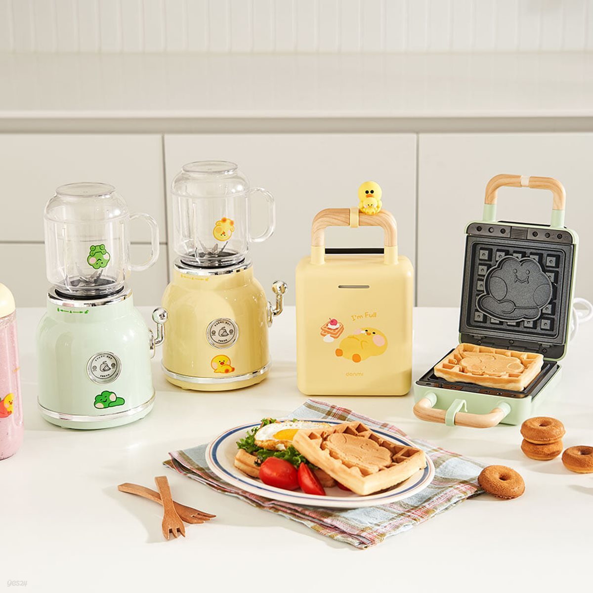 [세트] 단미 라인프렌즈 미니니 블렌더 믹서기&와플메이커 기계