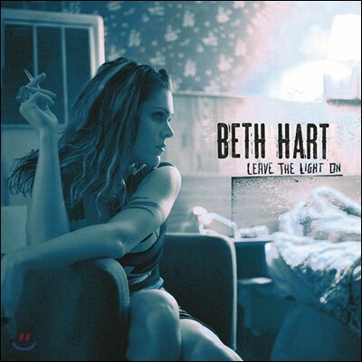 Beth Hart — Leave The Light On 앨범 커버