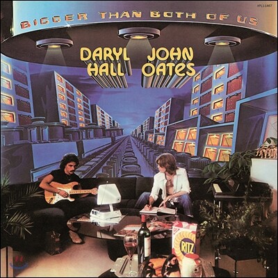 Hall & Oates - Bigger Than both Of Us