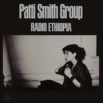 Patti Smith Group — Radio Ethiopia 앨범 커버