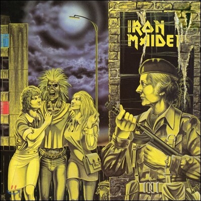 Iron Maiden — Women In Uniform 앨범 커버