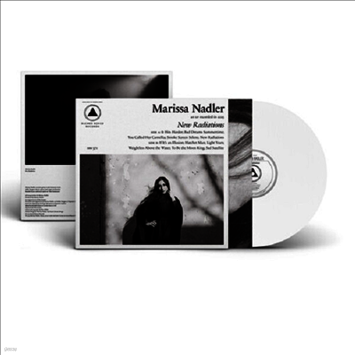 Marissa Nadler — New Radiations 앨범 커버