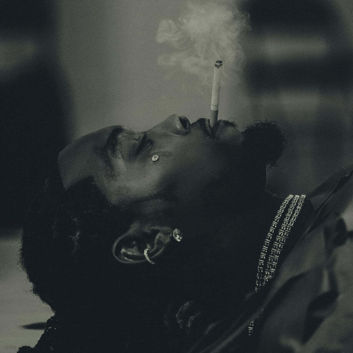 Offset (오프셋) - KIARI [LP]