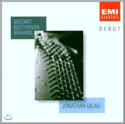 Jonathan Gilad Ʈ / 亥 / : ǾƳ ǰ (Mozart / Beethoven / Brahms: Piano Works)