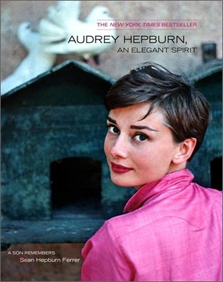Audrey Hepburn, an Elegant Spirit: Audrey Hepburn, an Elegant Spirit